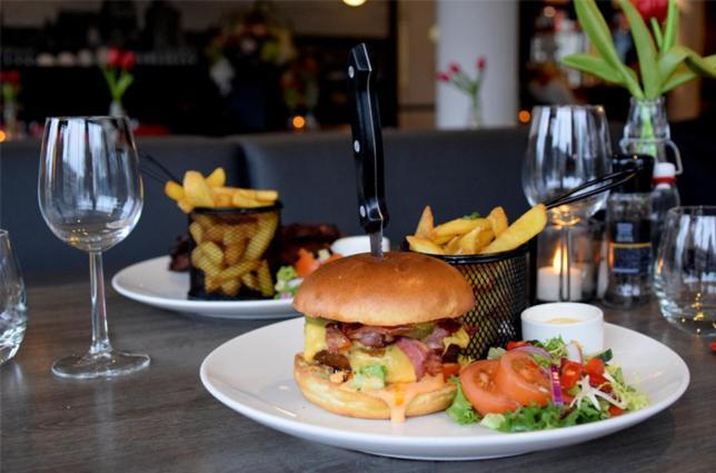 Bastion Hotel Roosendaal Eksteriør billede